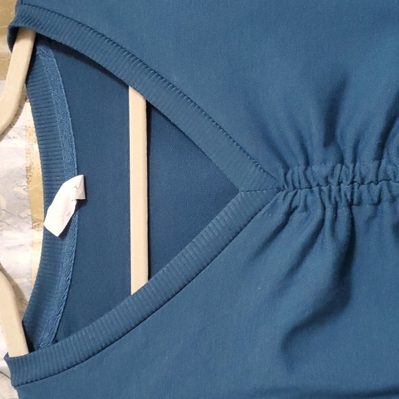 Ideology top women’s size medium blue cinch front crop long sleeve v-neck - Picture 3 of 12